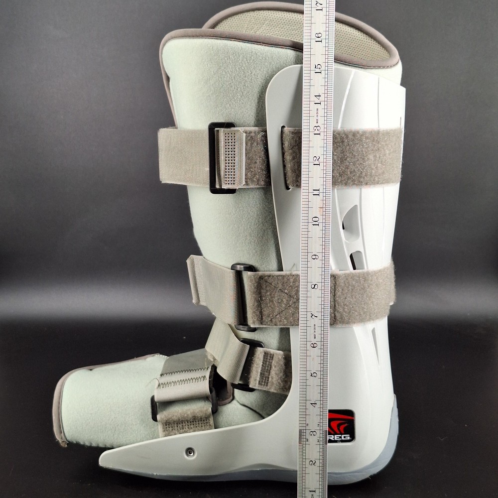 Breg Genesis Walker Boot Mid Calf Full Shell Size Med