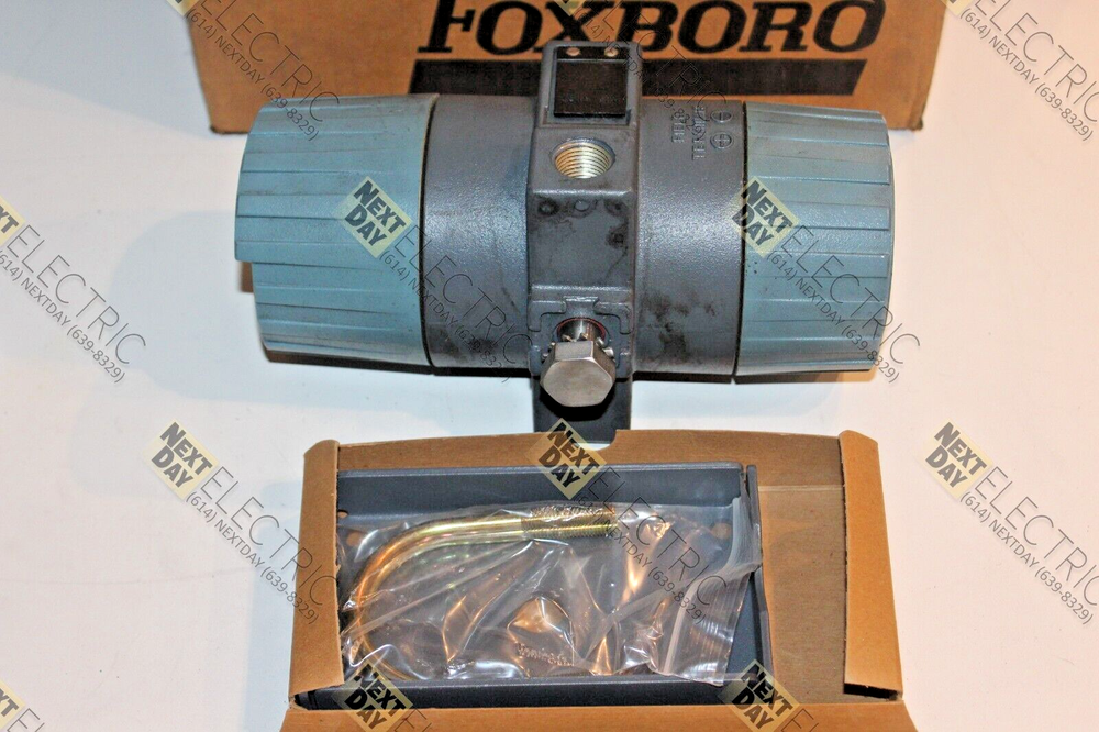Foxboro, 870CC-17-N, Electronic Transmitter Contacting Conductivity Resistivity