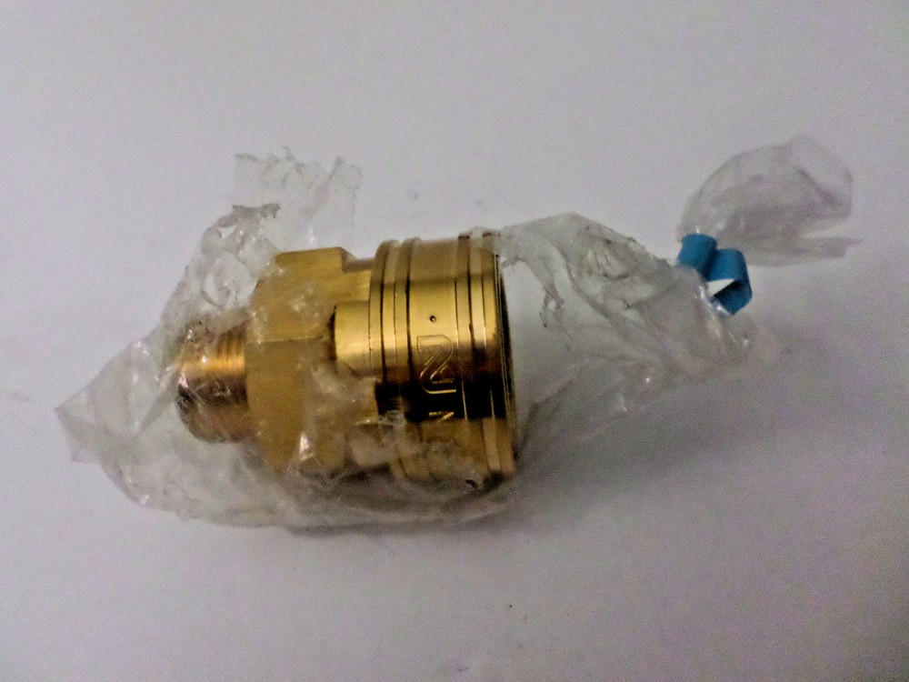 Nitto Kohki 8TSM TSP Cupla Socket Coupler 1", Brass PREOWNED UNIT OPEN PKG***