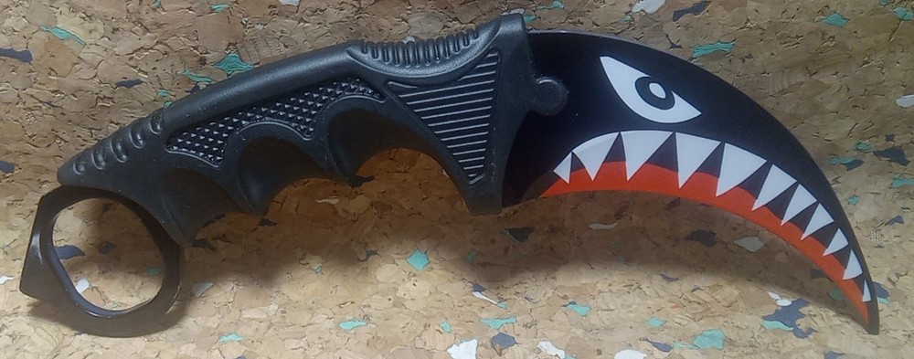 ●●RARE●● RITE EDGE PAINTED SHARK TACTICAL TRAINING KARAMBIT PERFECT CONDITION