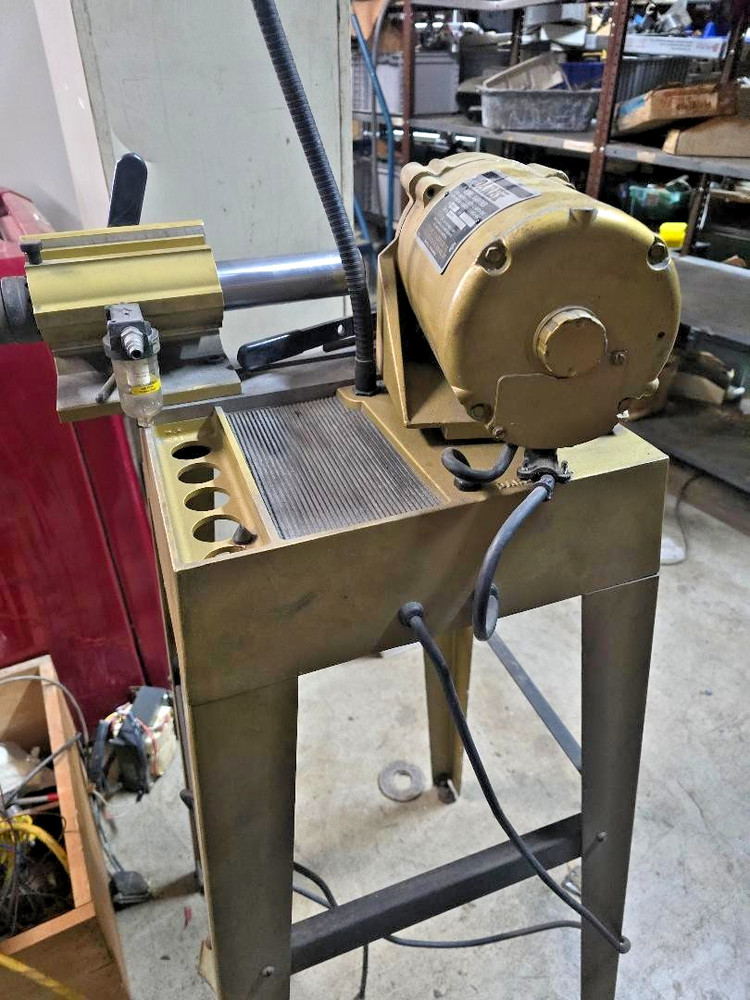 GREAT SHAPE USED DAREX ENDMILL SHARPENER E-85/90 NO COLLETS