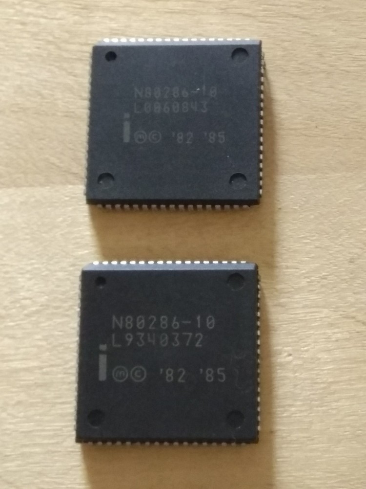 Vintage Intel 80286-10 CPU - Good Working Chip