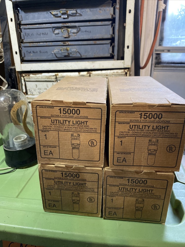 Engineered Products 15000 Clear Glass Globe 150w