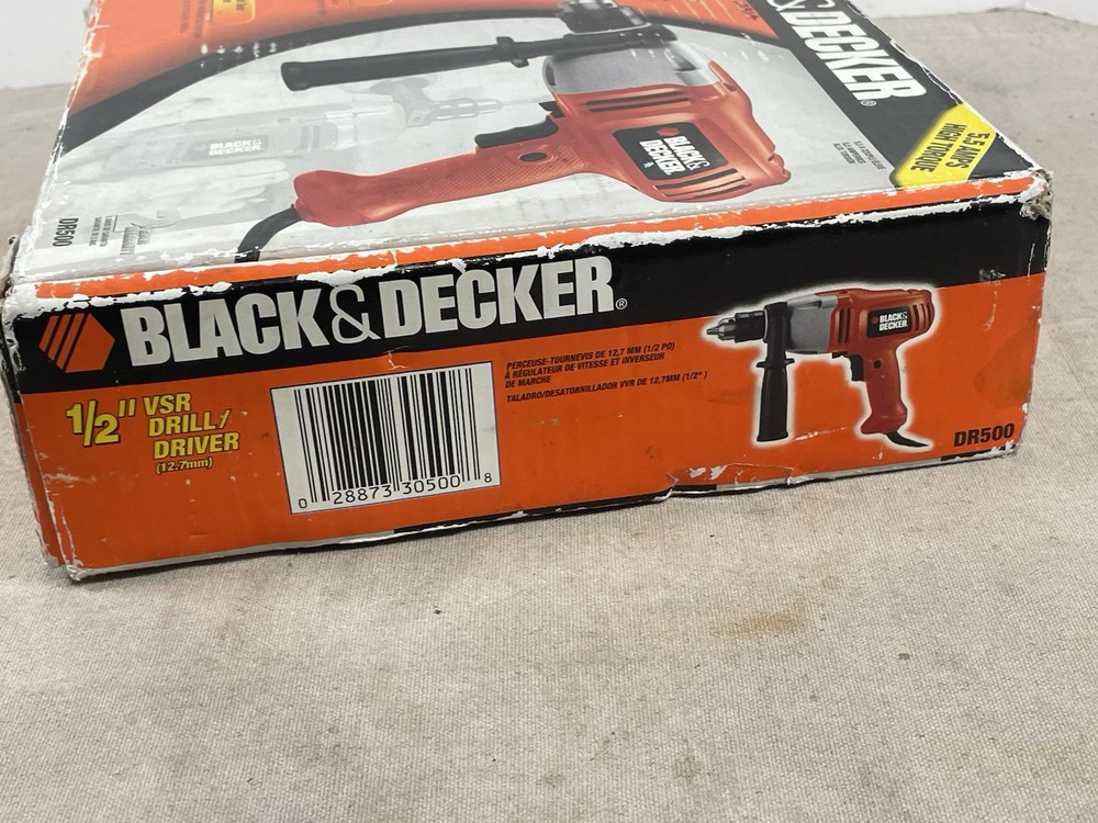 Black & Decker DR500 1/2" 120v 5.5amp Variable Speed Reversable Drill