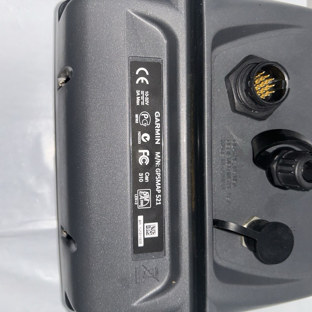 Garmin GPSMAP 521 Chartplotter Fishfinder w/ Mount, Cable, Cover & Chart Card