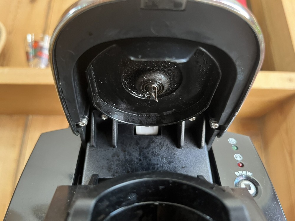 Keurig Premium Coffee System Maker Single Cup Serving Model B30 Black Works
