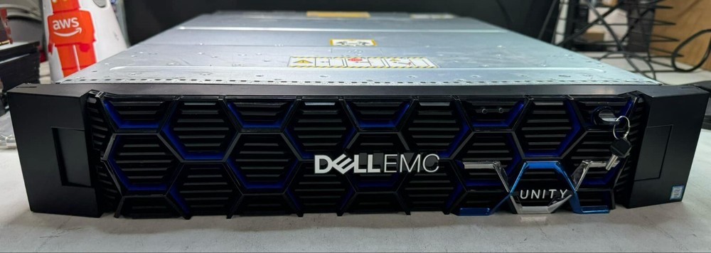 DELL EMC OPE25 Unity 400 25x SFF Storage FLASH RAID Disk Drive Array 900-542-004