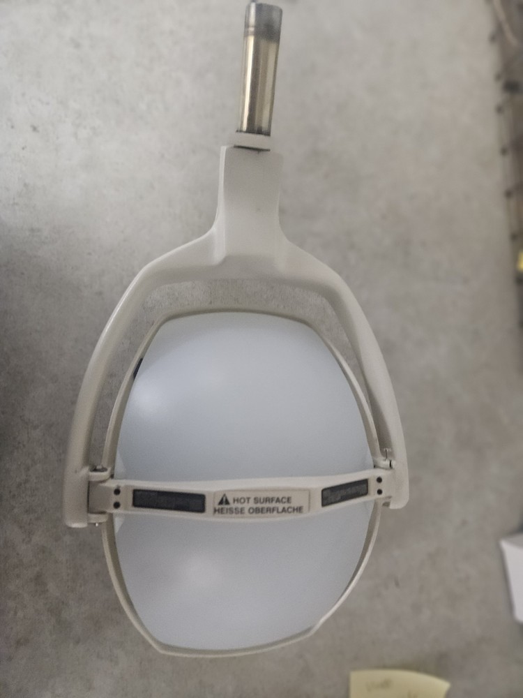 Pelton Crane LF2 Dental Light Head