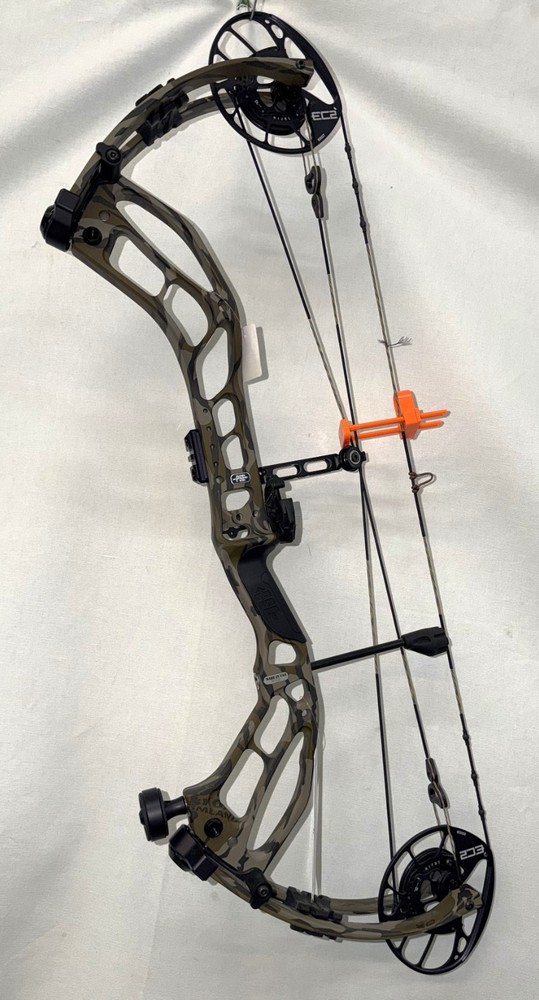 PSE Evolve 30 EC2 RH/70lb Mossy Oak Bottomland NEW!!!