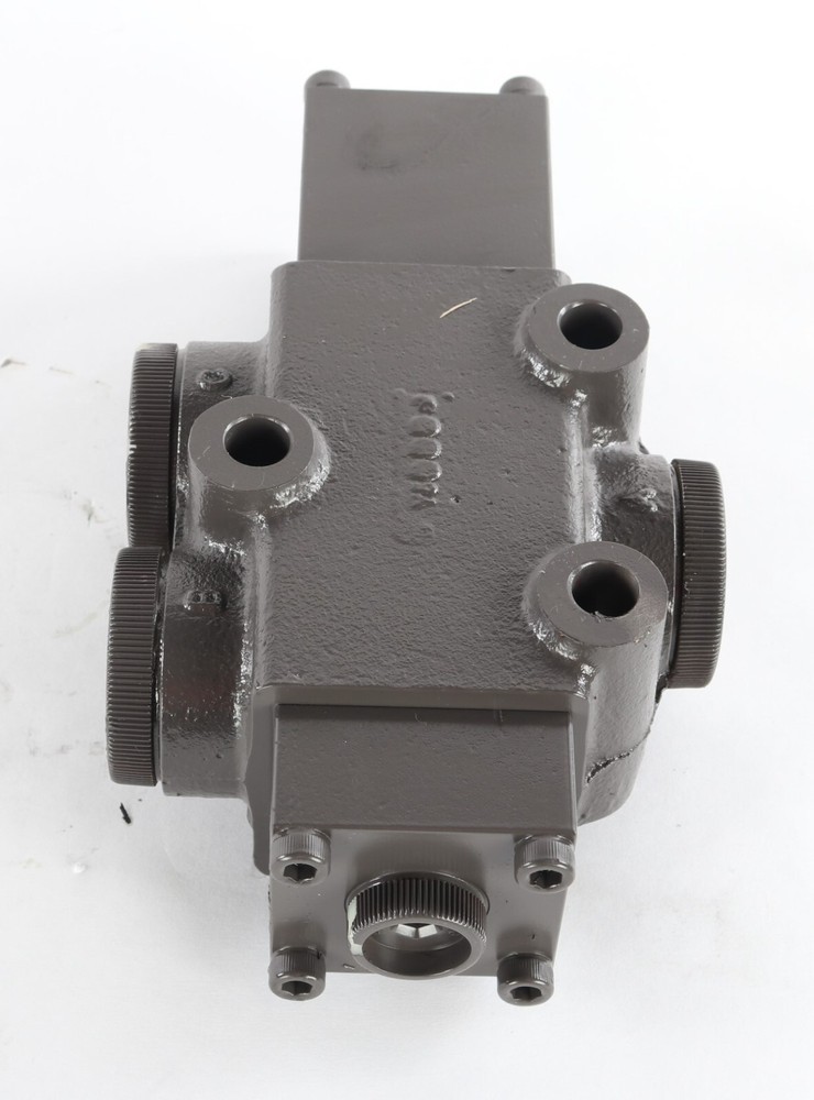 New 14509916 Volvo Construction Valve Assembly