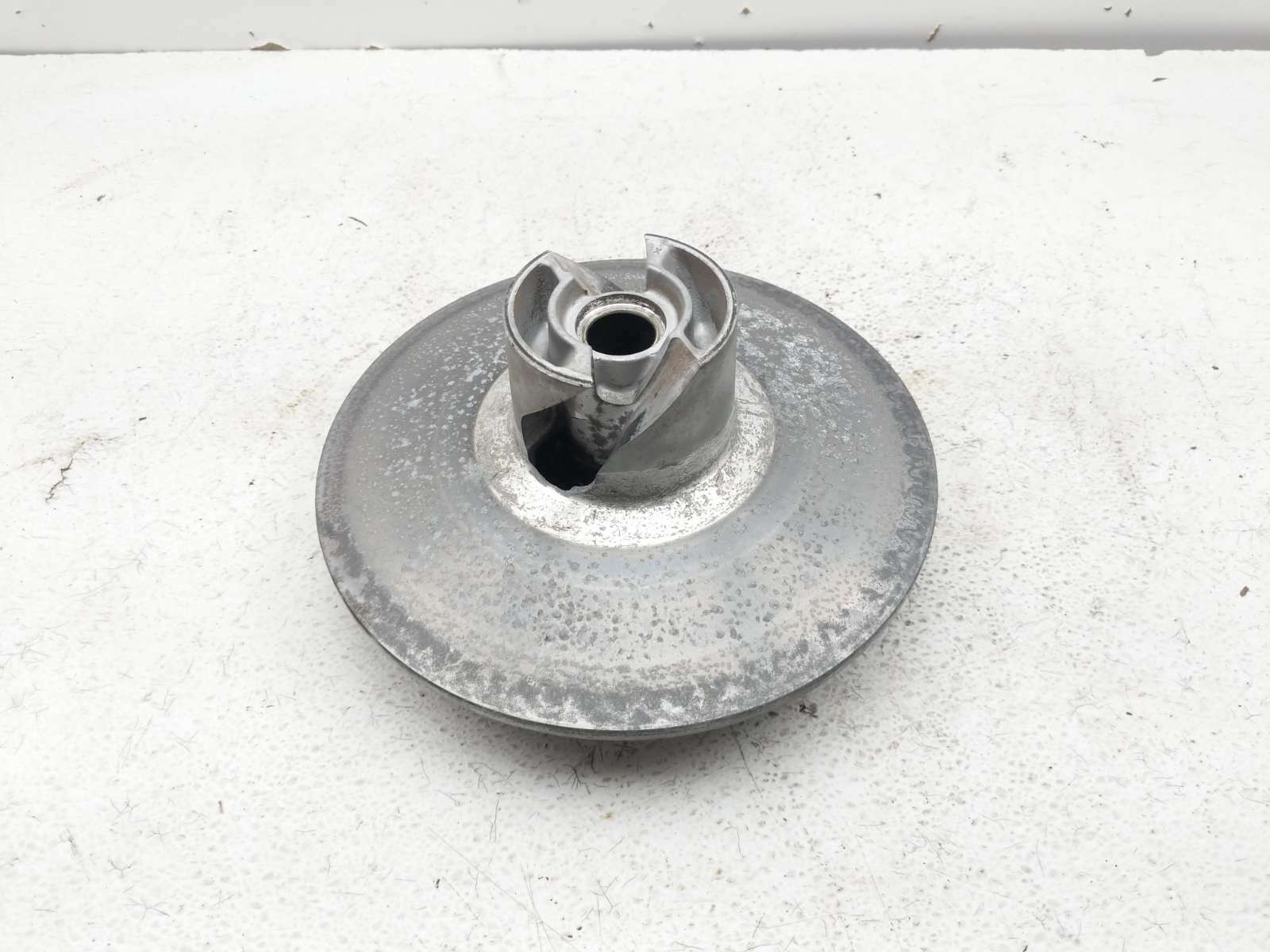 18 19 Polaris Ace 570 CVT Secondary Driven Clutch 240504