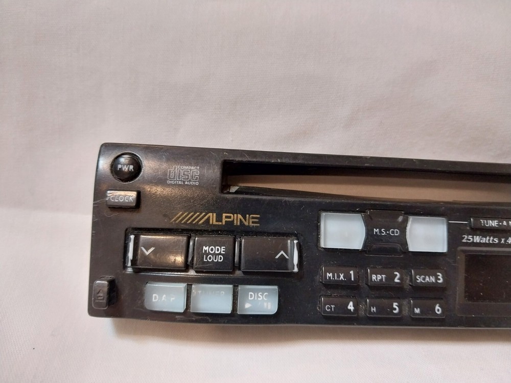 Alpine CDE-7821 Faceplate Only (Used).