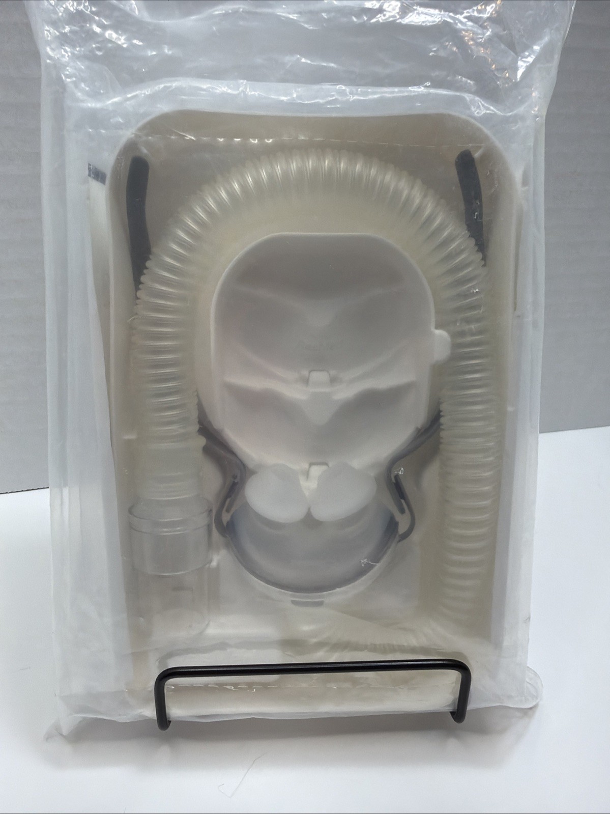 ResMed 62922 Airfit P10 Frame SYS Medium, Brand New in SEALED Package(no strap)