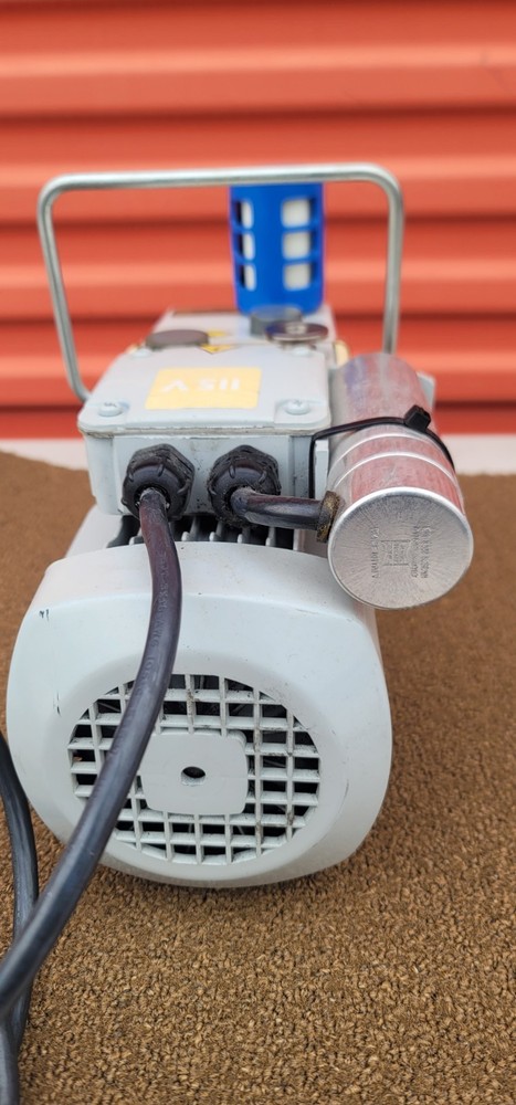 Edwards E2M1.5 Rotary Vane Vacuum Pump