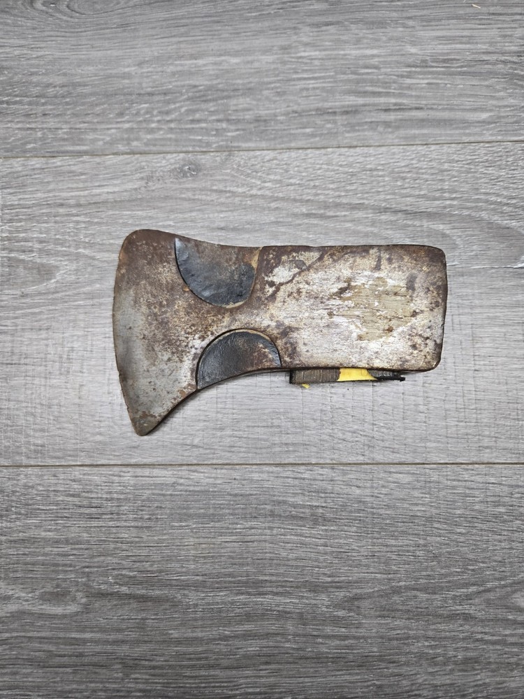 Single Bit Beveled Axe Head 3-1/2 Lb Unmarked