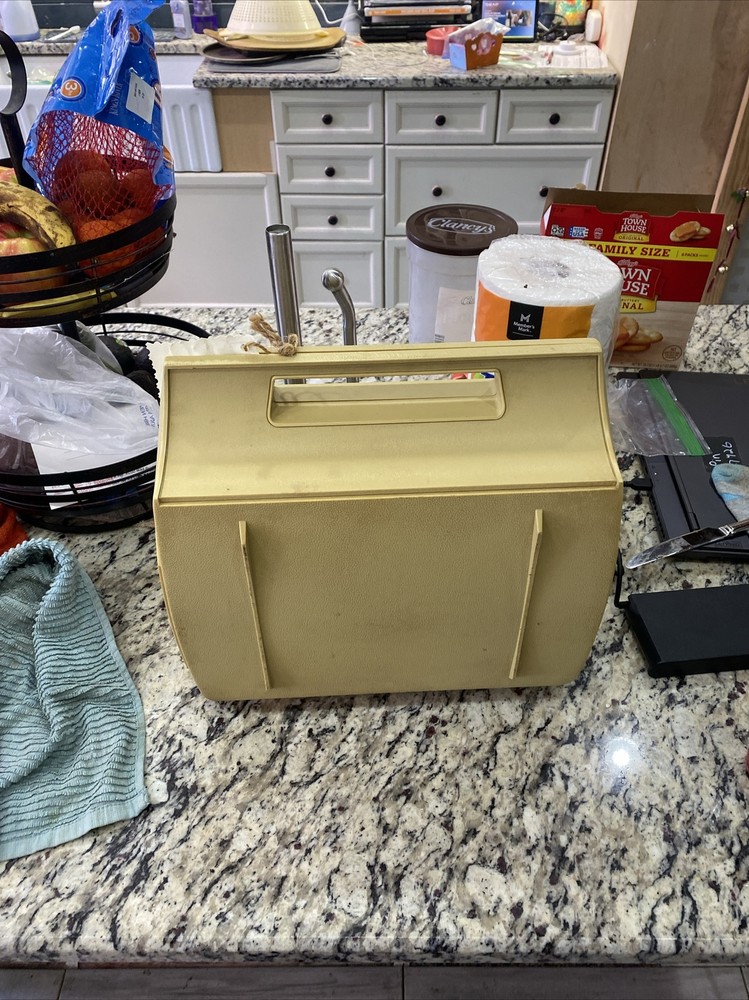 Montgomery Ward Airline Solid State Stereo 4 Speed Record Player Working