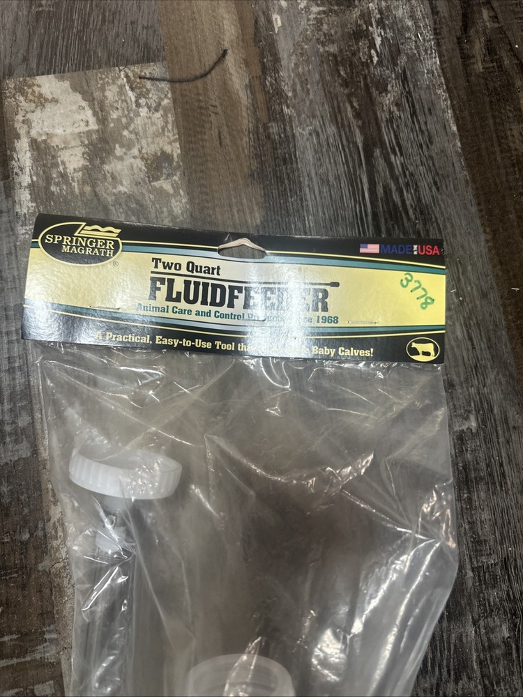 TWO QUART NO CRIMP GRAVITY FED FLUID FEEDER WITH PLASTIC