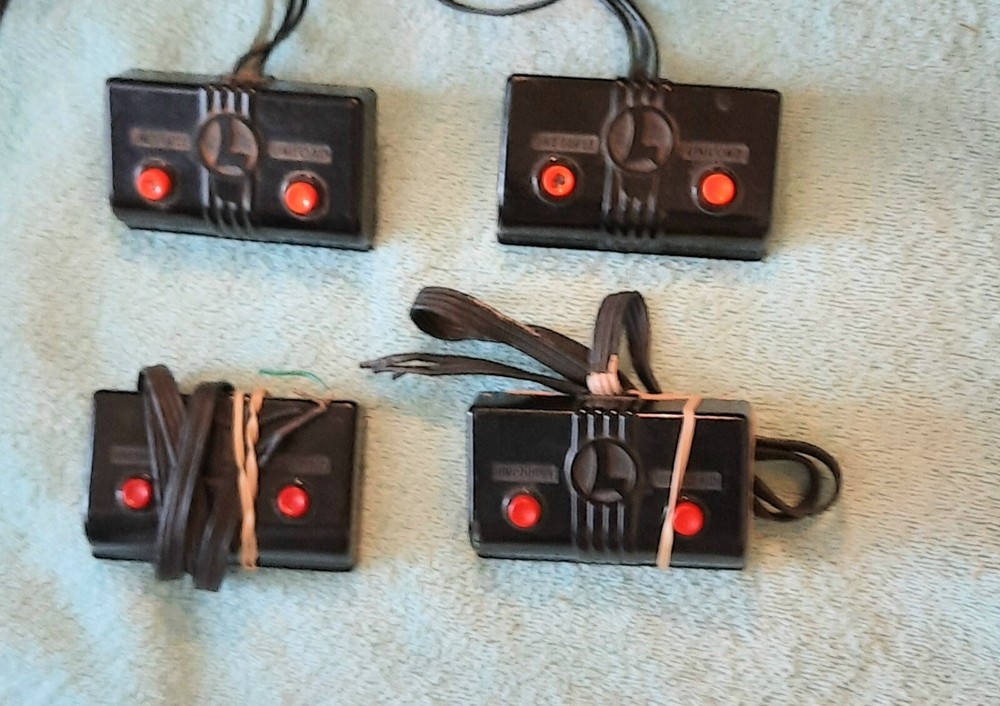 FOUR LIONEL UNCOUPLER/UNLOADER CONTROLLERS~ FREE SHIPPING!