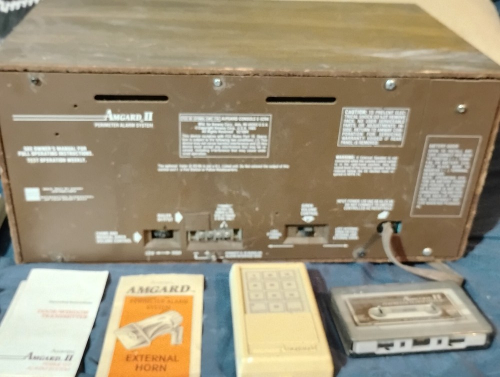 vintage Amgard II wireless security system