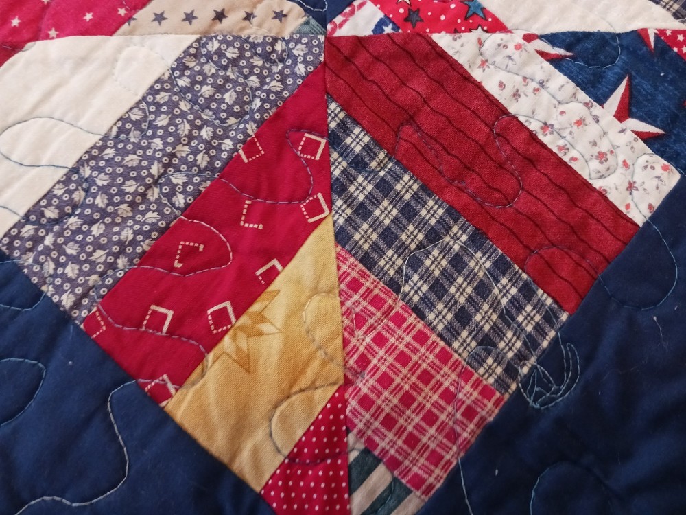 Handmade Keepsake Quilters Patchwork Quilt Deep Red White Blue Patriotic Prints