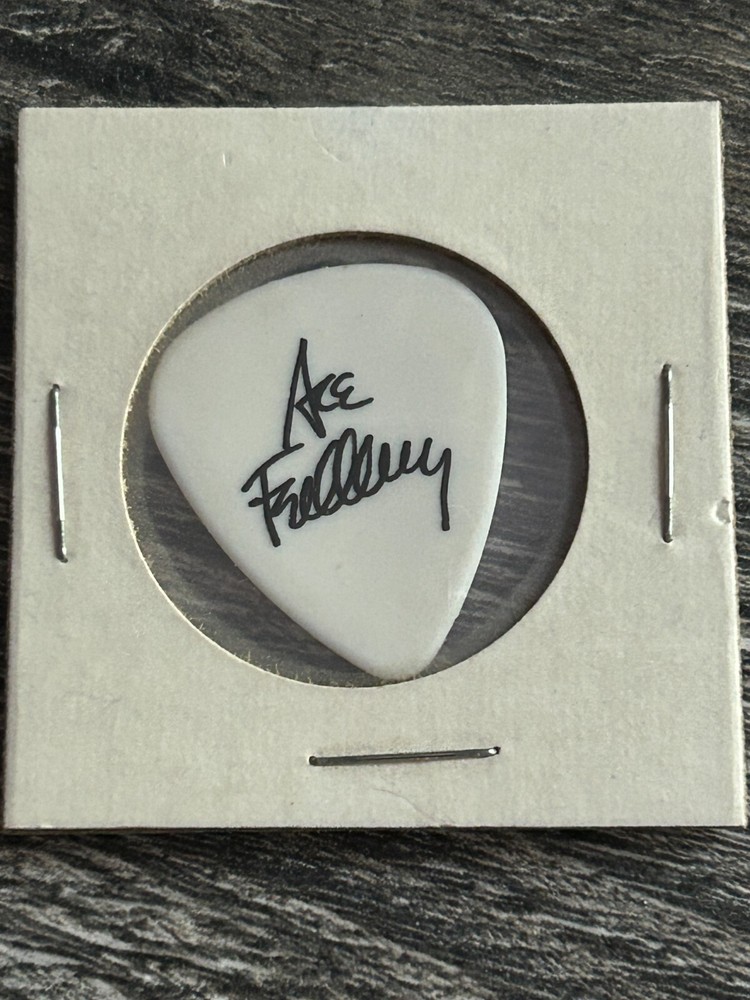 KISS Guitar Pick ACE FREHLEY Trouble Walkin White Black 1 Sided Vintage Kiss