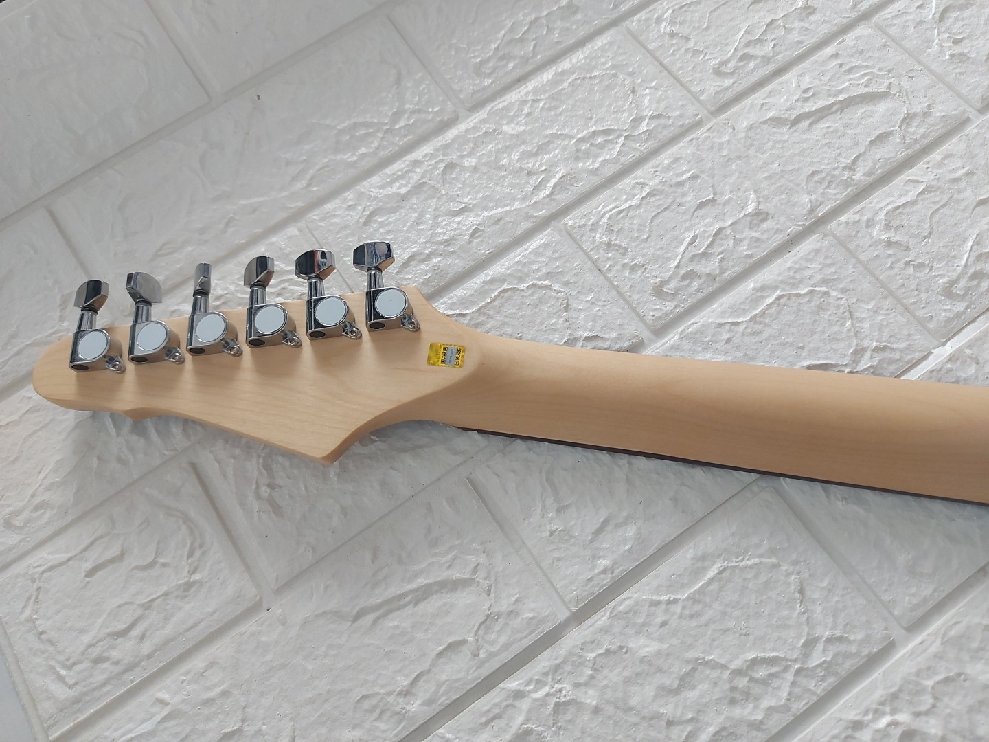 Right Handed S Type Strat 25.5" Scale Electric Guitar Neck with Tuners!