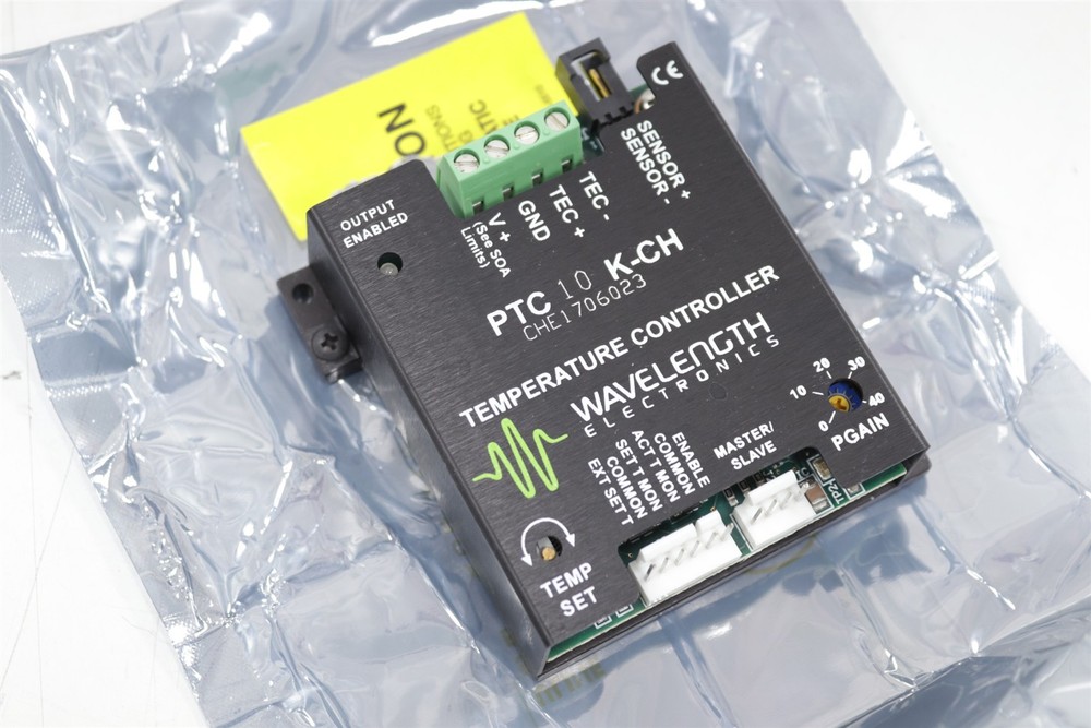 Set of 2x Wavelength Electronics PTC10K-CH000-E Temperature Controller