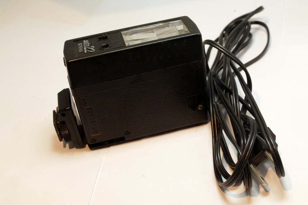 Sunpak auto 22 flash with ac wall power cord (with issues)