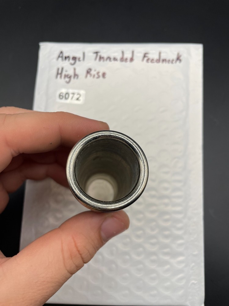 Angel Threaded Feedneck High Rise