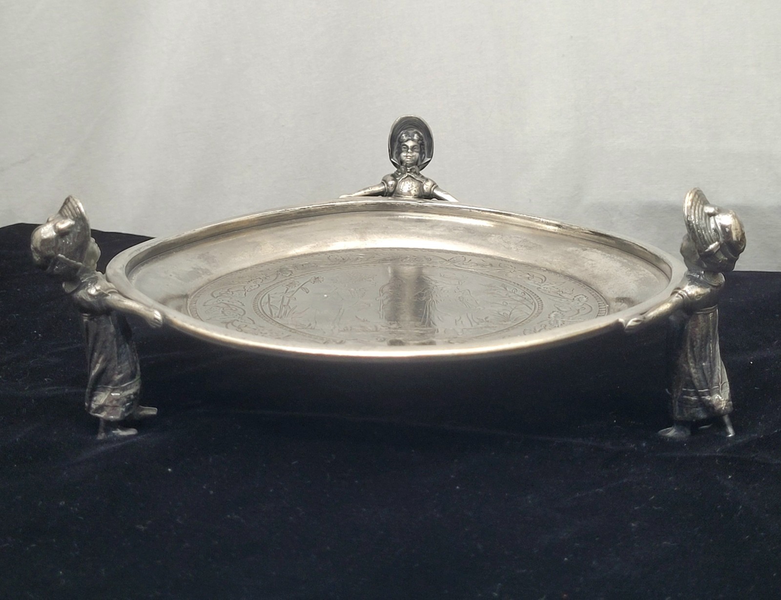 Kate Greenaway James Tufts Quad Plate Figural Girls Holding Calling Card Tray