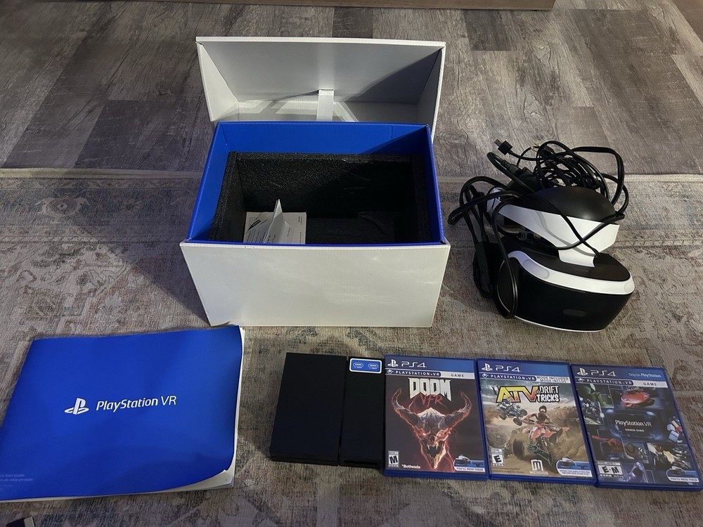 PlayStation PS4 VR Headset Bundle Set