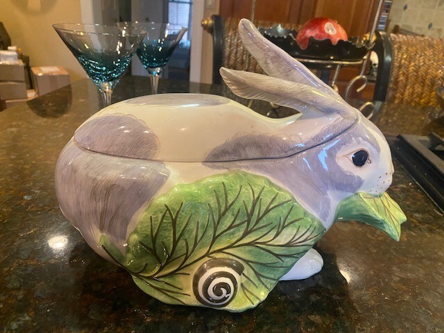 Poreclain Bunny Rabbit Compote with Lid Easter