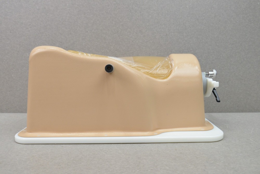 Chamberlain Group Hip Labrum Trainer 6005 W/ Case