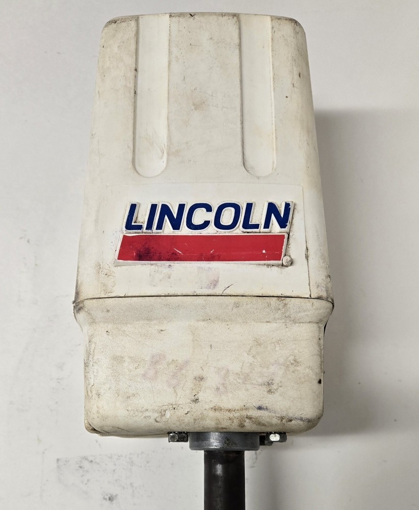 LINCOLN PNEUMATIC GREASE PUMP
