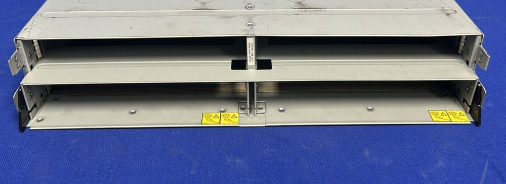 IBM System Storage DS8000 2107-D02 NO PSU's