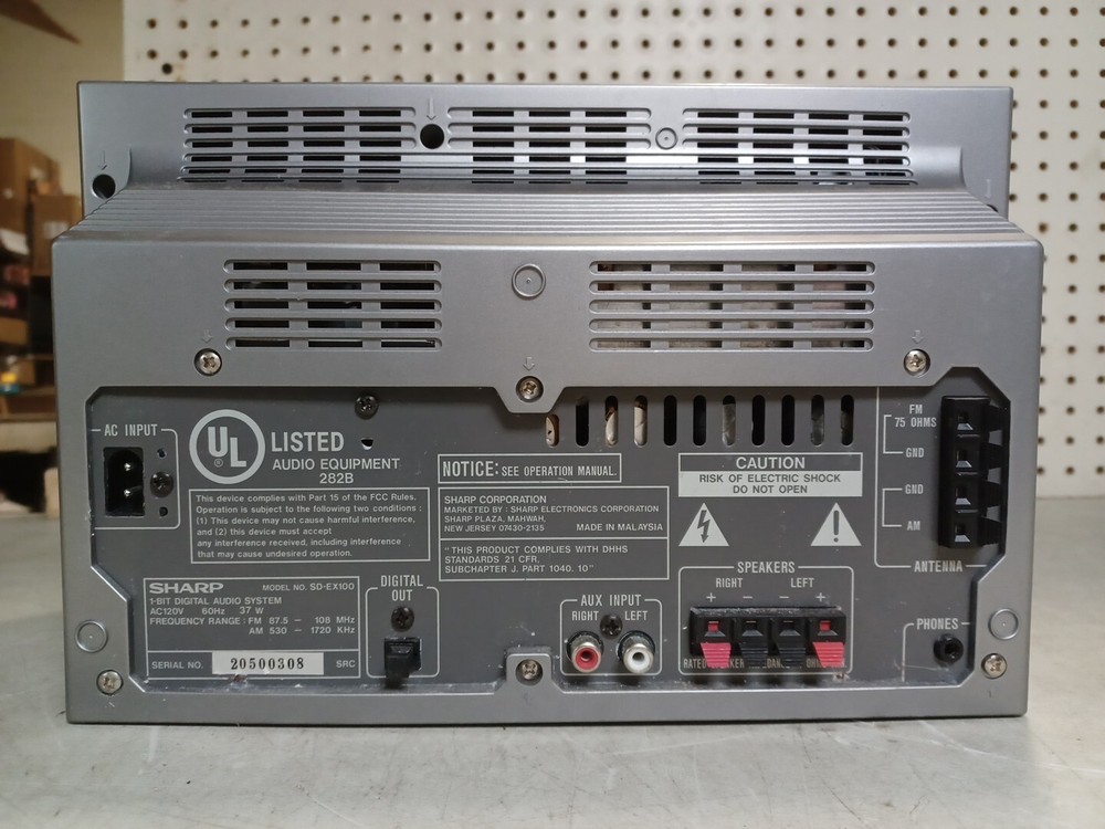 VINTAGE Sharp 1-Bit Digital Audio System SD-EX100 CD Player 2002 - TESTED