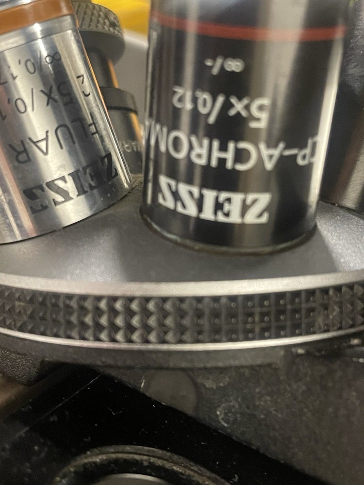 CARL ZEISS AXIOVERT 25 INVERTED PHASE CONTRAST MICROSCOPE with 4 objectives