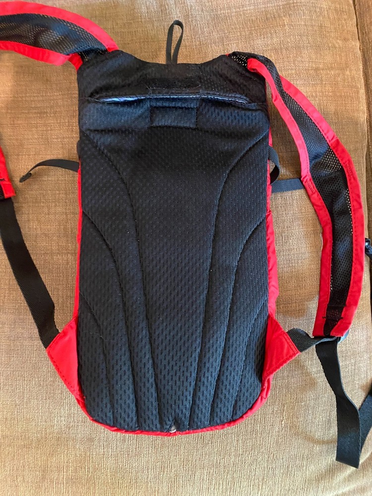 Camelbak Mini Mule 50oz Hydration Backpack Black/Flames Kids Size With Bladder