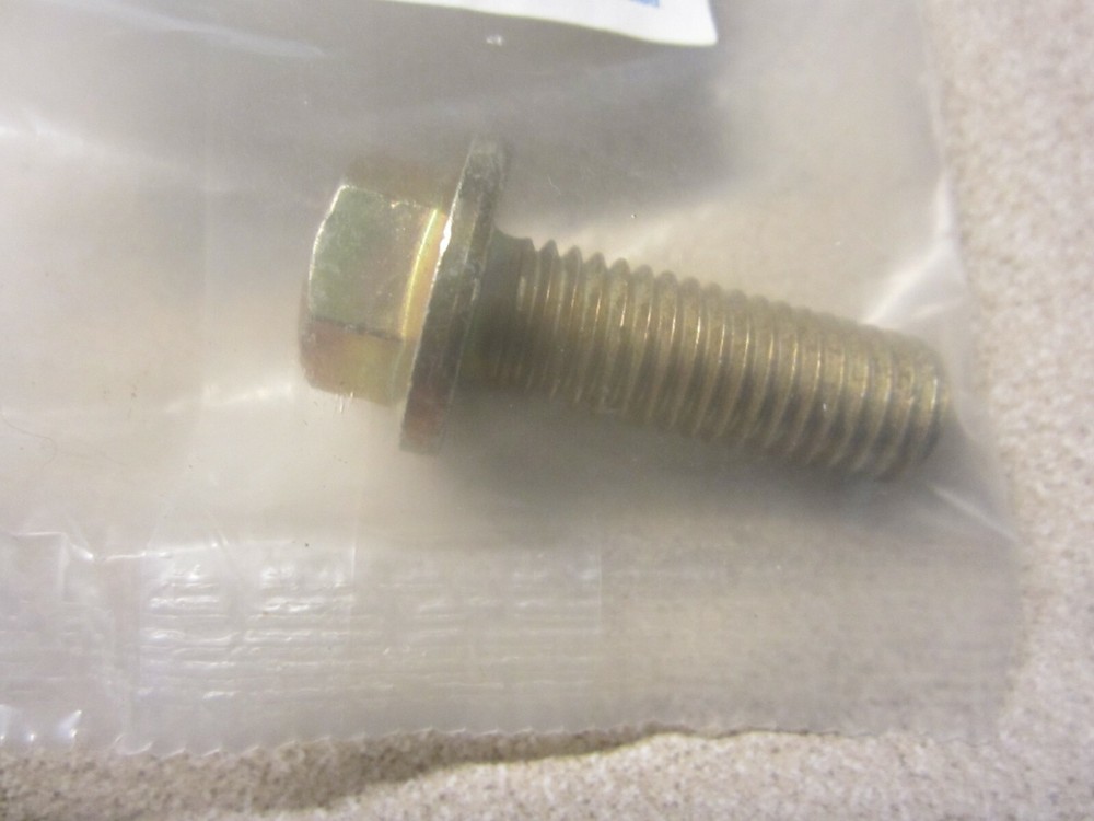 Perkins 2314J004 Screw