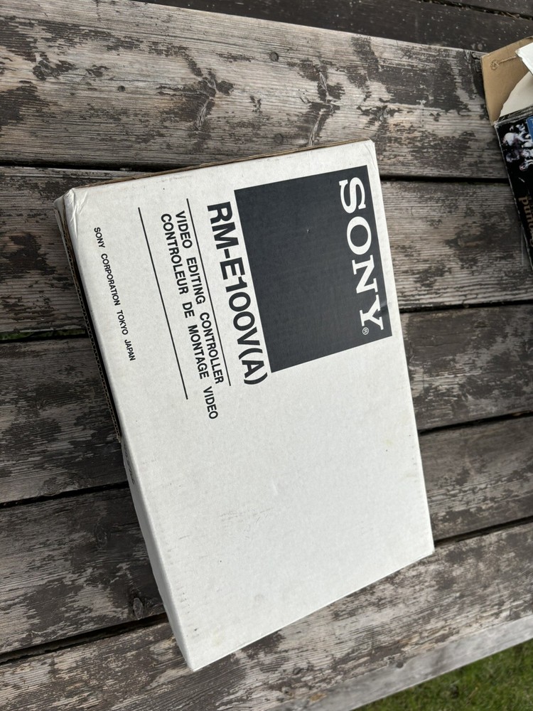 Sony RM-E100V (A) Video Editing Controller in original box