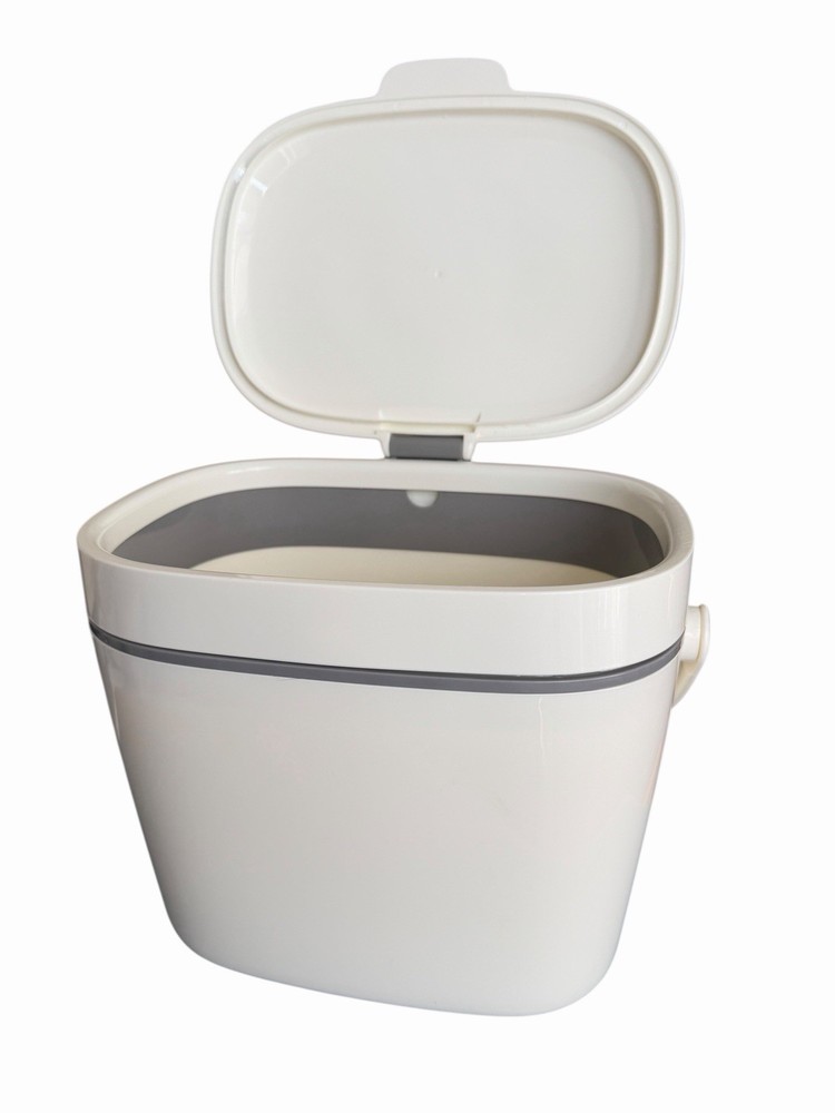 OXO 1.75 Gallon White Good Grips Compost Bin EUC