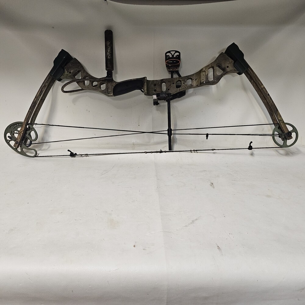 BEAR ELEMENT RH COMPOUND BOW 70#  - CAMO