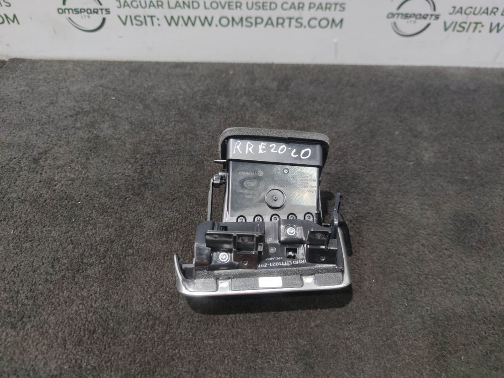 RANGE ROVER EVOQUE L551 FRONT DASH AIR VENT K8D2-018B09