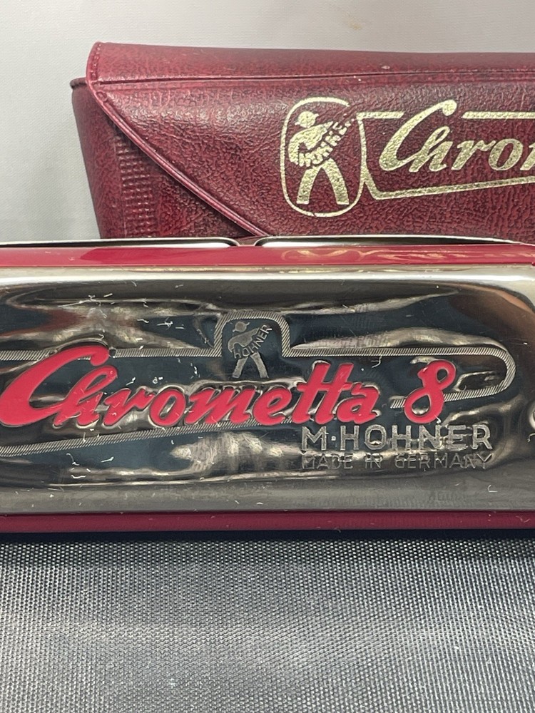 Chrometta 8 Model 250 C in Case Germany