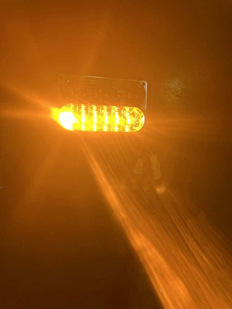 Whelen 400 Series Amber LED Split Model 40AA5SCR