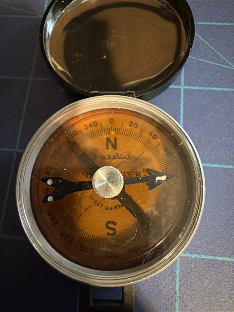 Precise Pathfinder Pocket Compass ( Made in West Germany) Nice