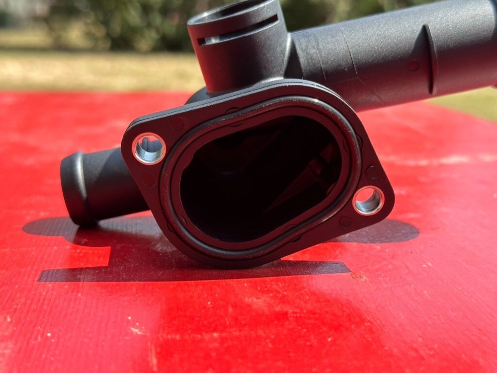 Coolant Outlet Flange Motorad CH7100