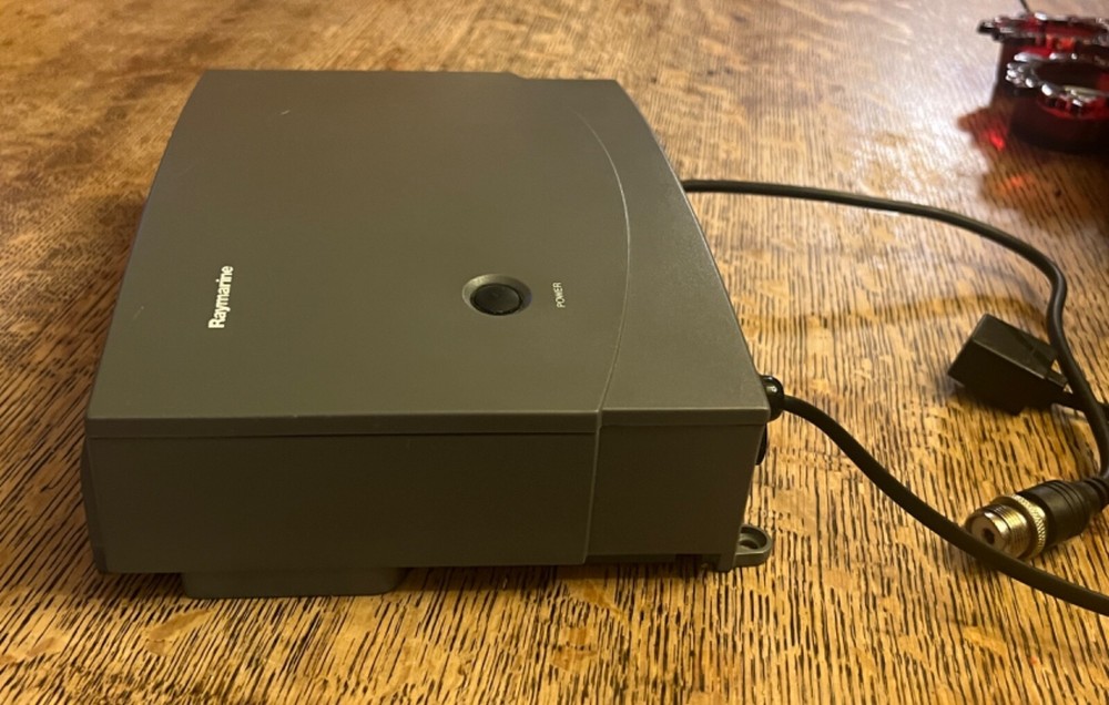 Raymarine E43007 VHF Radio Model 230