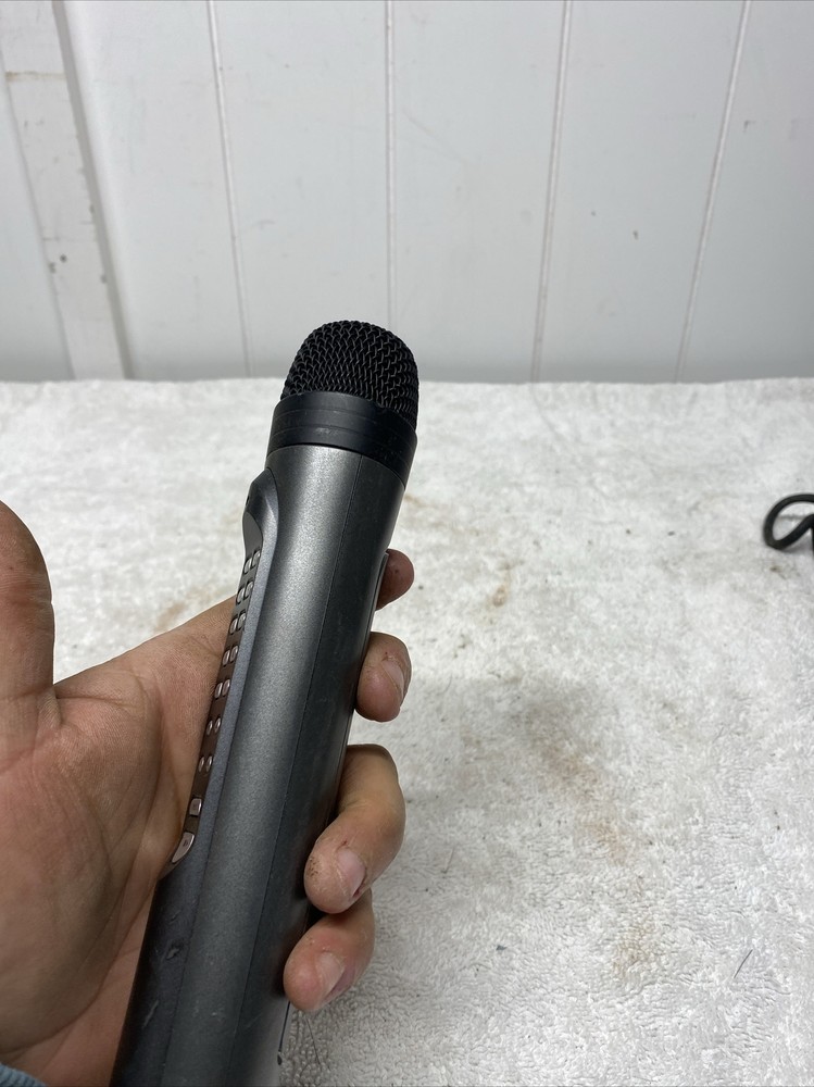 Leadsinger LS-3222 Wireless Karaoke Microphone Black