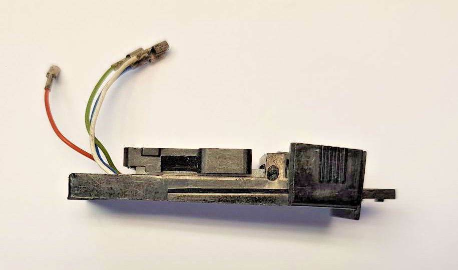 Turntable Cartridge Head shell Sled PE / Dual Headshell 252 -NEW OLD STOCK-